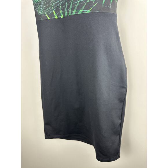 NWT Fabletics Malindi Criss Cross Cut Out Strappy Dress Green Black Leaves Small - Picture 11 of 14